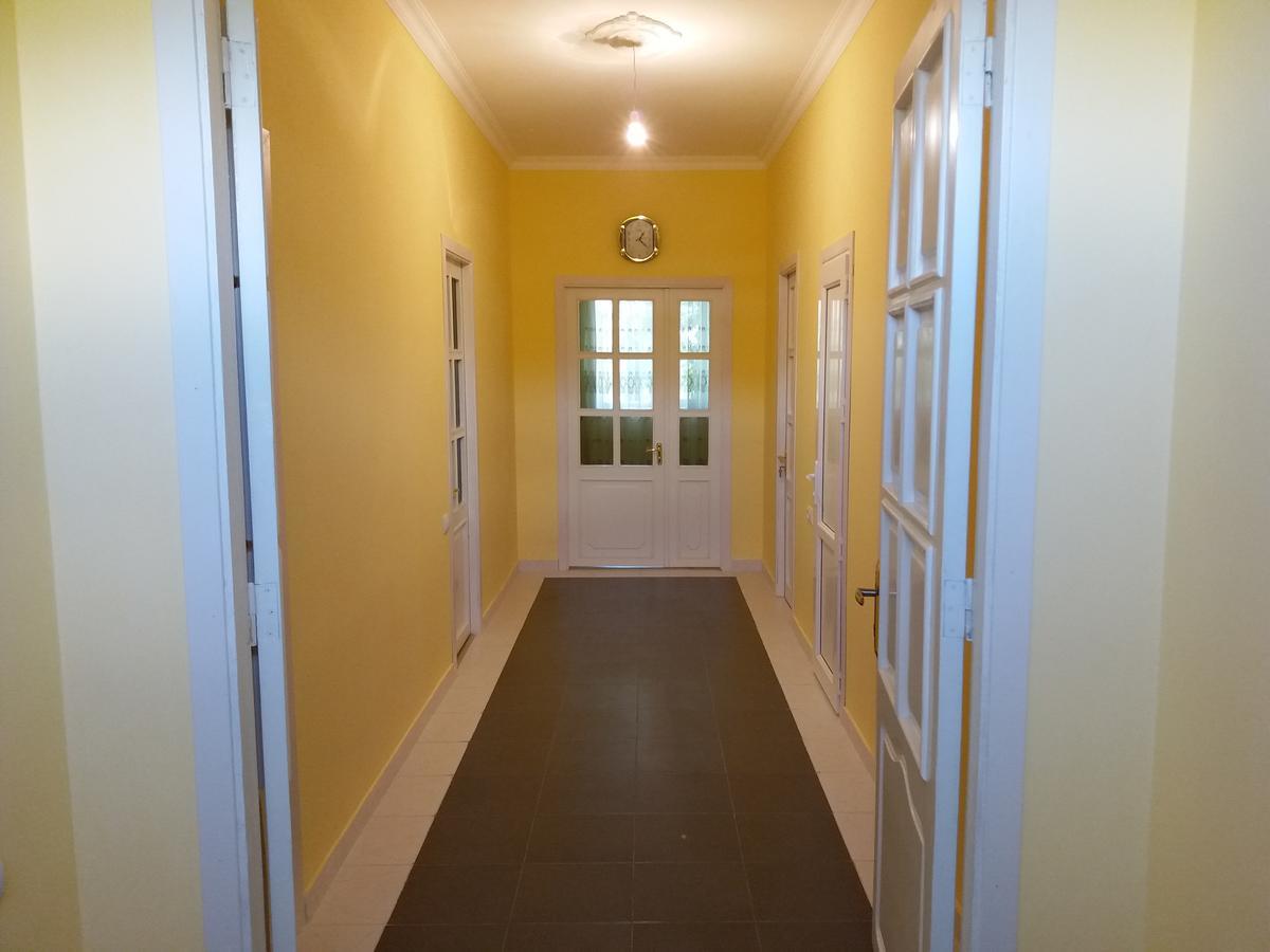 Areni Tavern-B&B Bagian luar foto