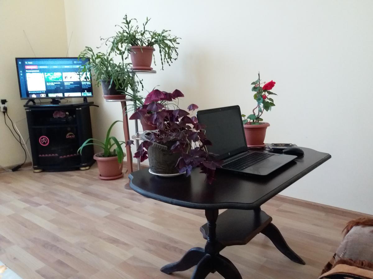 Areni Tavern-B&B Bagian luar foto