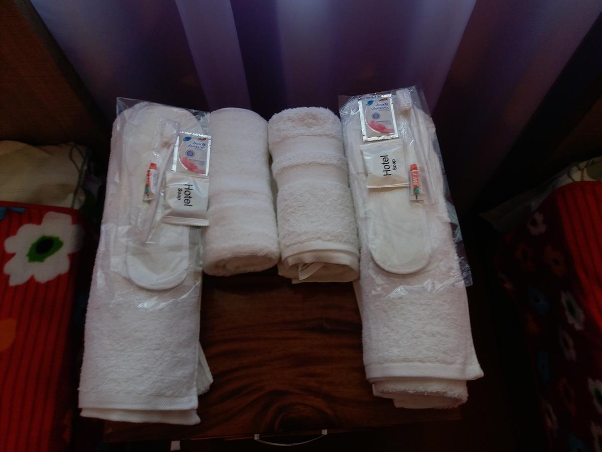 Areni Tavern-B&B Bagian luar foto