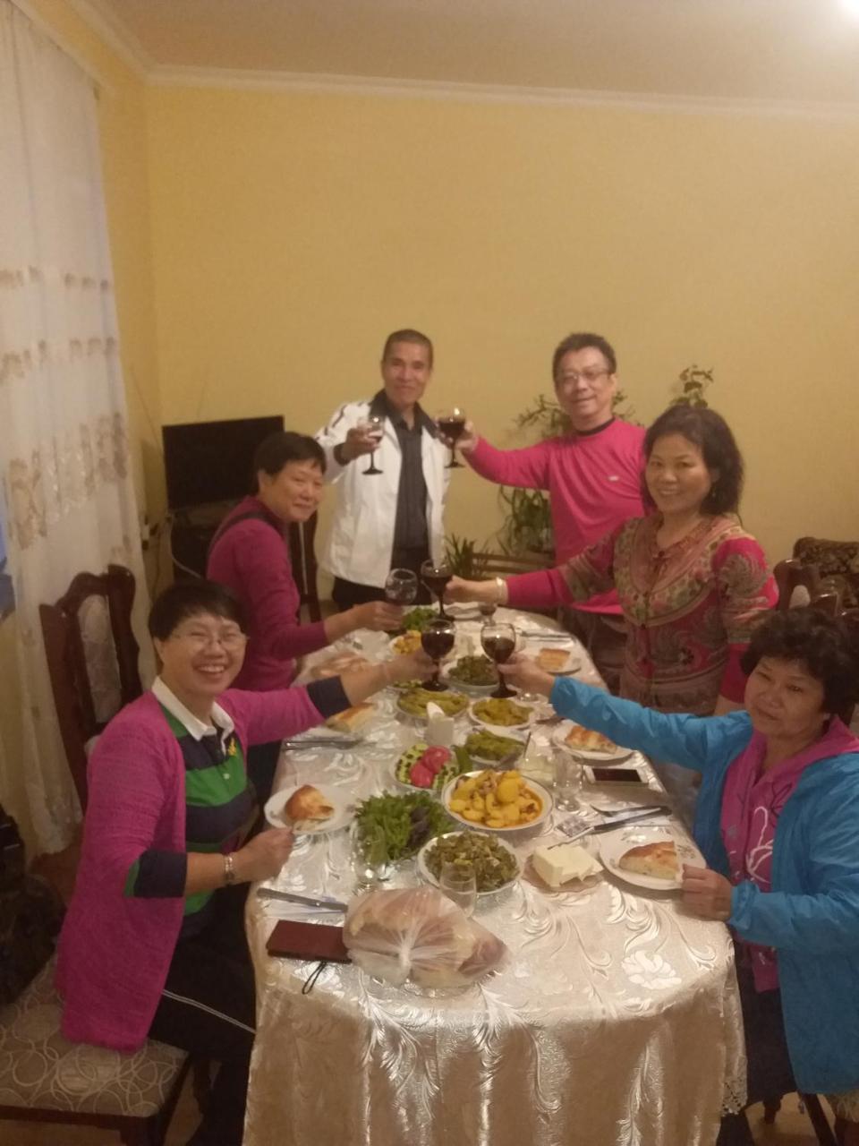 Areni Tavern-B&B Bagian luar foto